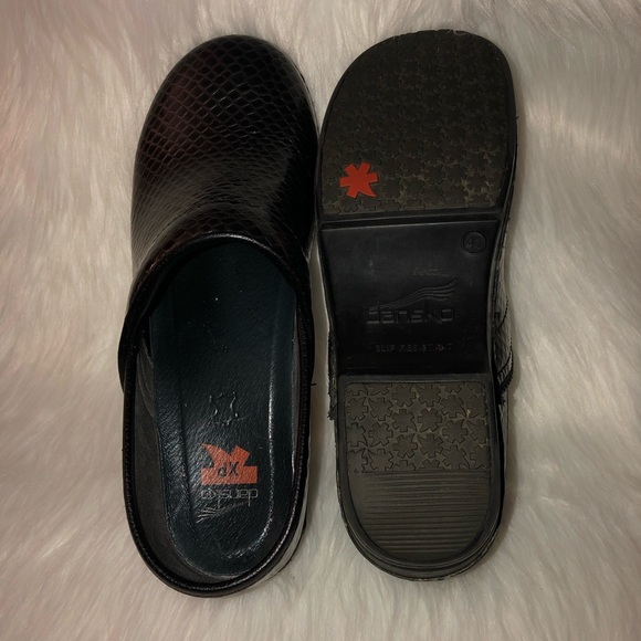 Dansko ProXP Black Caiman Scale Clog,Size-41=10-11 - Picture 4 of 8